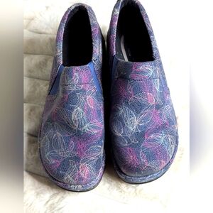 Women's Slip-On Shoes - Blue and Pink